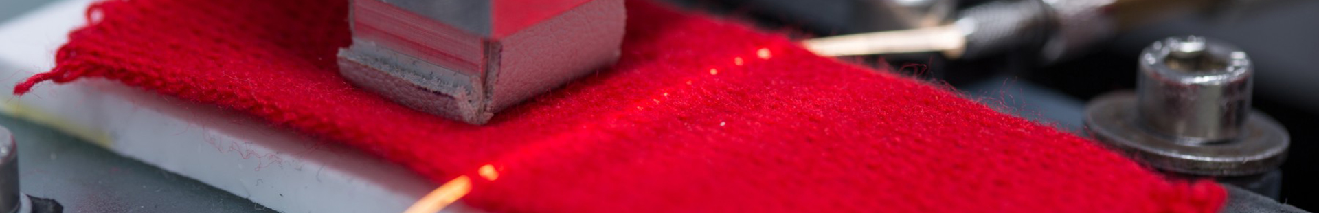 LE LABORATOIRE DE PHYSIQUE & MÉCANIQUE TEXTILES